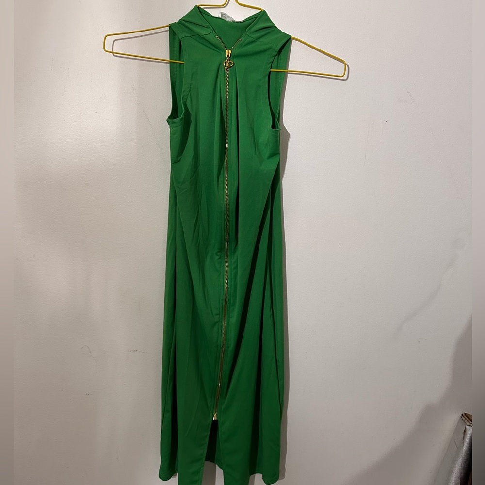 SA SA Fashion green dress, sizer is Large.